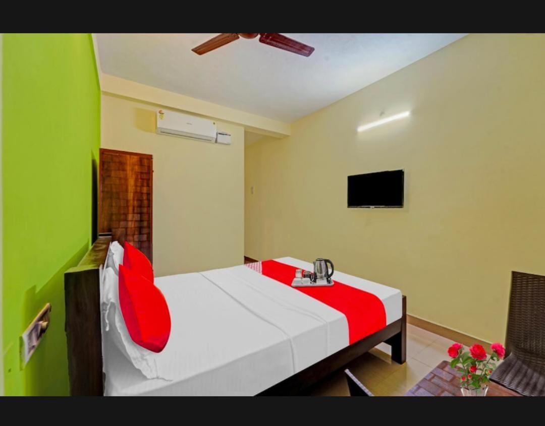 Visha Park International Hotel Tirupporur Exterior foto